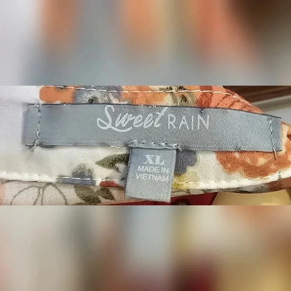 Sweet Rain, Size XL, Floral Sleeveless Blouse - Picture 6 of 10